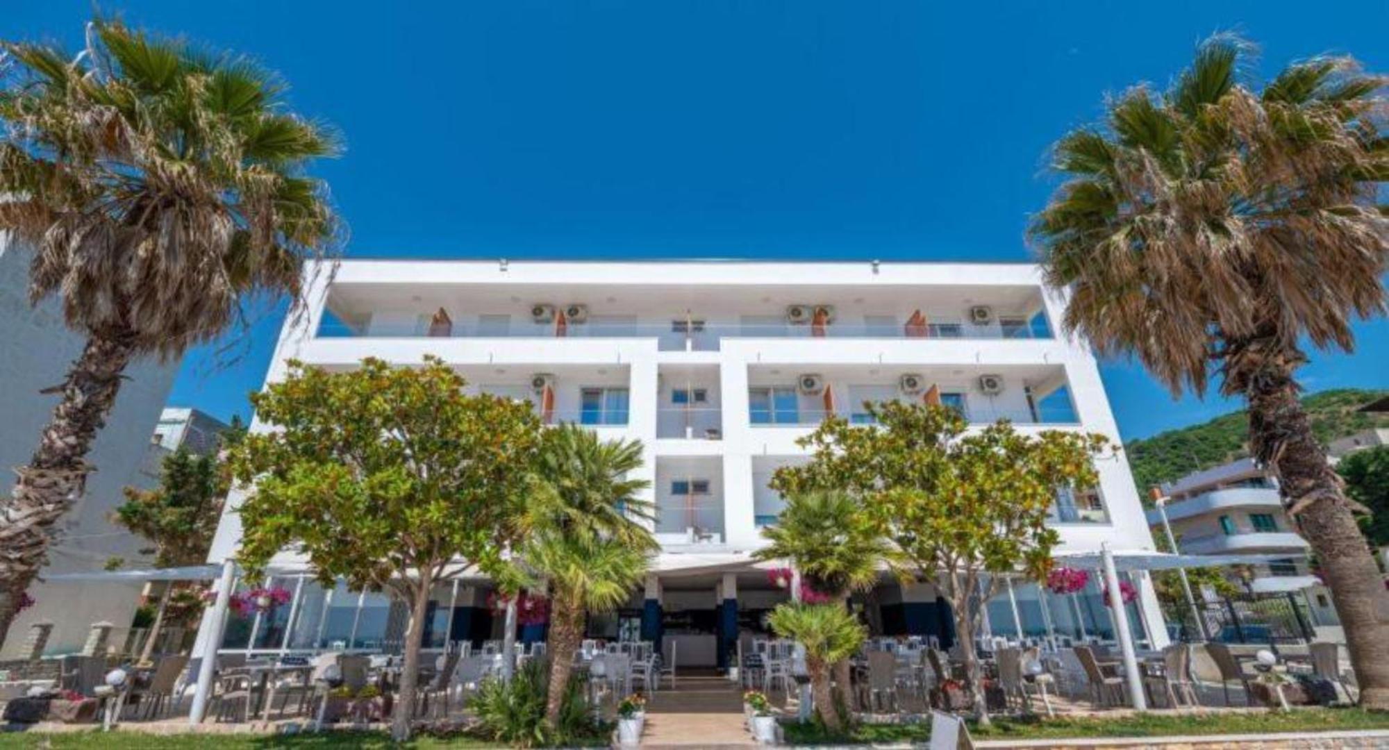 Hotel Besani Дуррес Екстер'єр фото