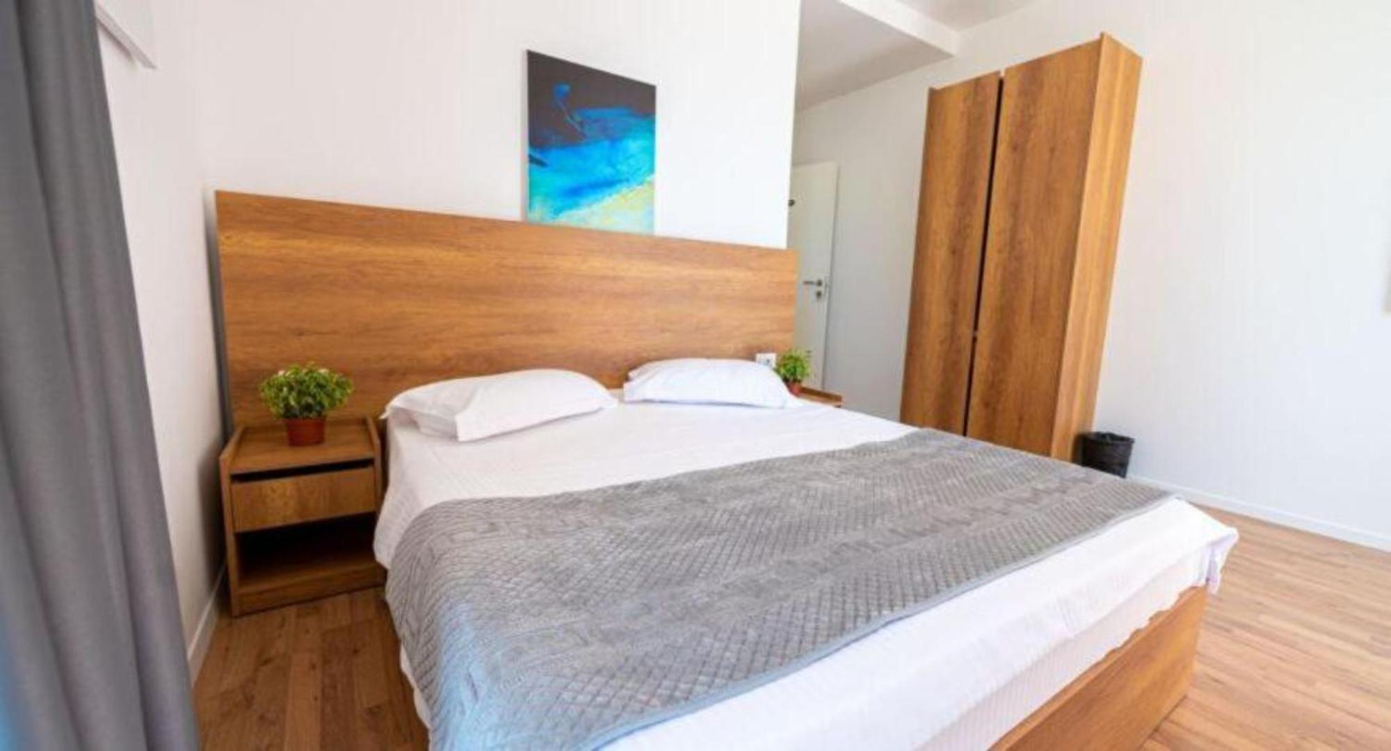Hotel Besani Дуррес Екстер'єр фото